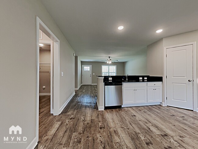 Photo - 1411 Oakshade Ave