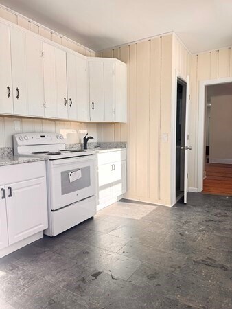 Photo - 121 Newton St