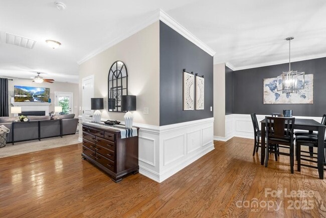 Photo - 18810 Coachmans Trace