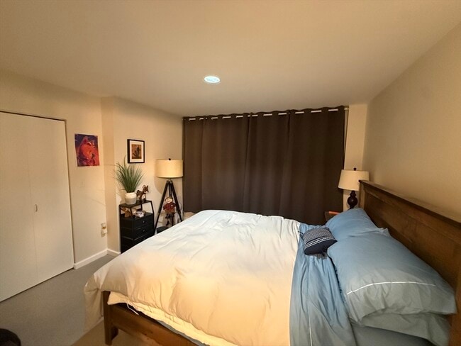 Photo - 18-20 E Springfield St Unit 1