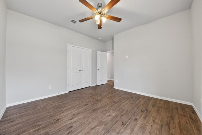 Photo - 18102 Humber River Ln