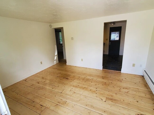 Building Photo - 403 23rd St