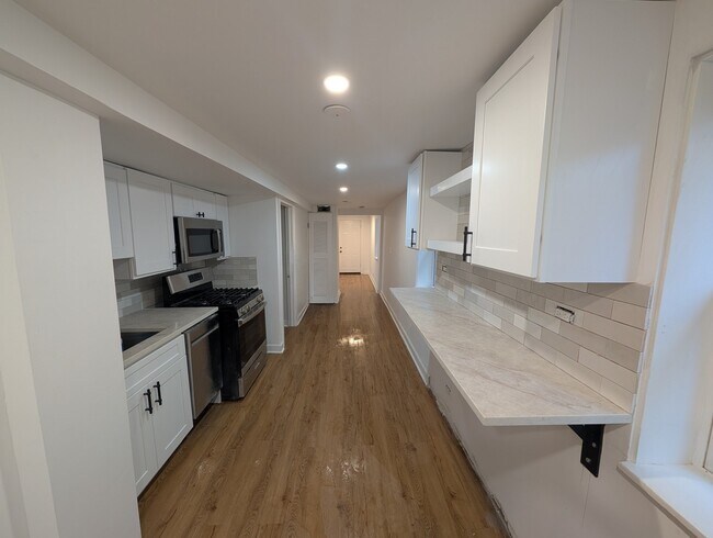 Photo - 3823 N Whipple St Unit B