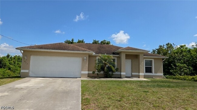 Building Photo - 932 Dobbins St E