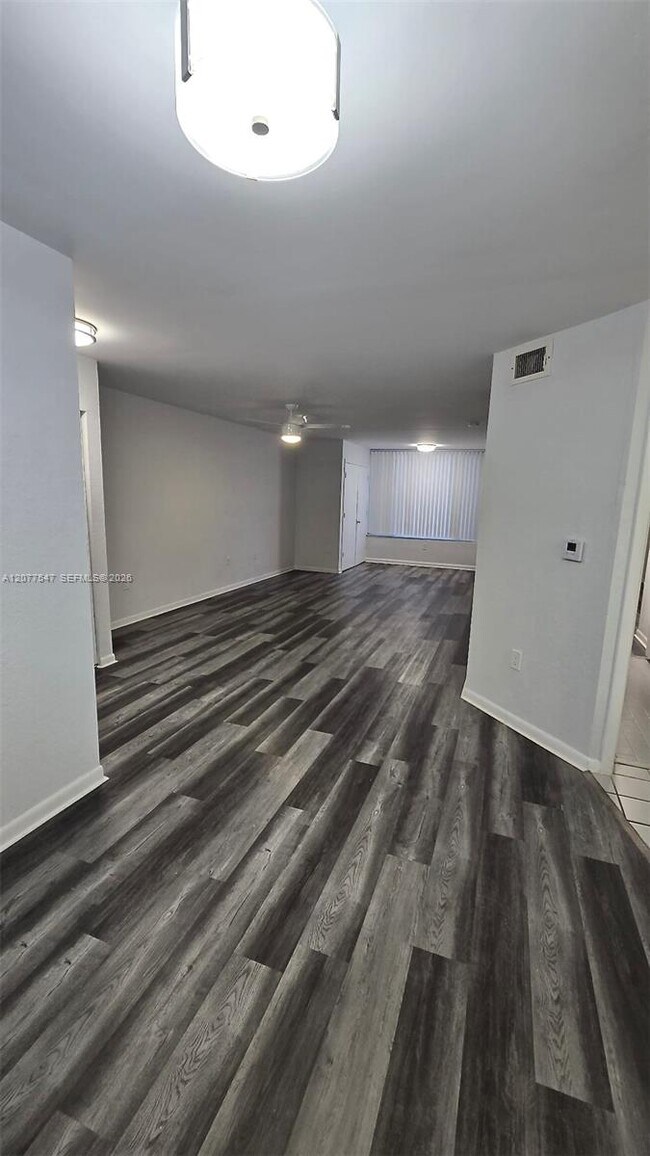 Building Photo - 2881 N Oakland Forest Dr Unit 103