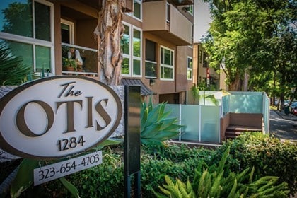 Building Photo - 1284 Havenhurst Dr