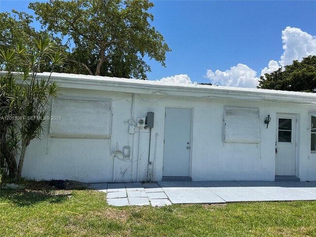 Photo - 145 NW 41st Ct