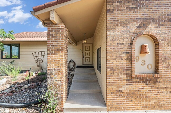 Photo - Big*Open*Private*Custom Home in Pinecliff D#20
