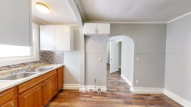 Photo - 3523 Walton Ave Unit Rear