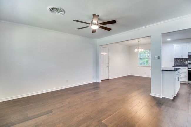 Photo - 155 Bob White Rd