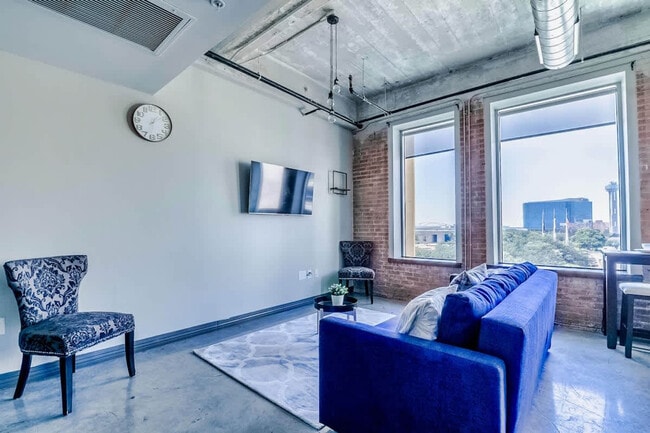 Photo - 500 S Ervay St Unit ID1297765P