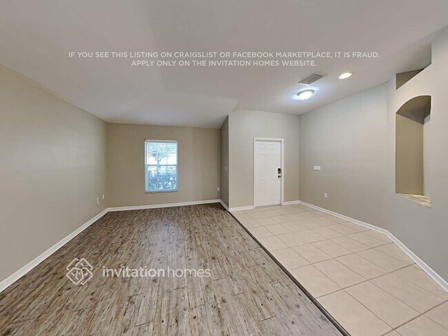 Photo - 35001 Meadow Reach Dr