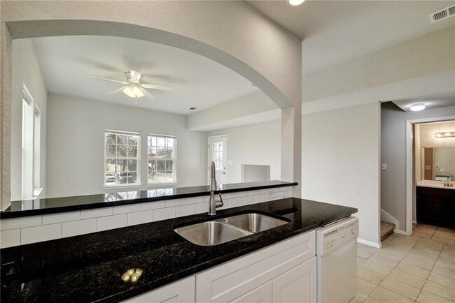 Photo - 2206 Pennsylvania Ave