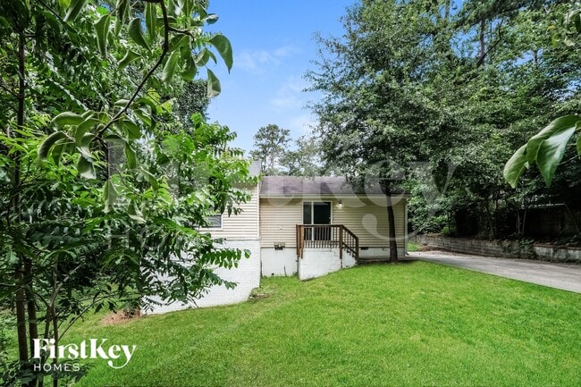 5070 Fairmont Rd SE