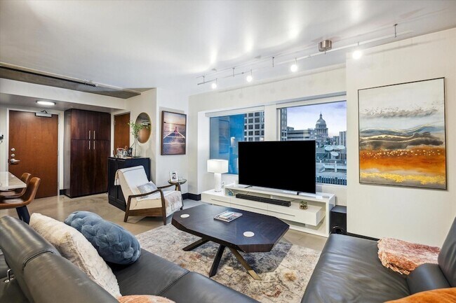 Photo - 800 Brazos St Condo Unit 1007