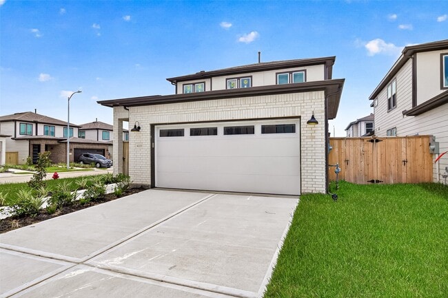 4333 Avron Dr