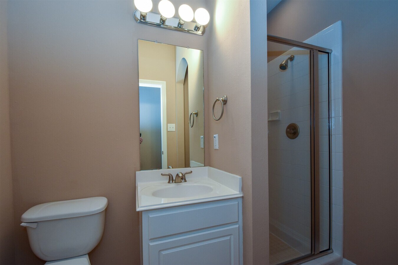 Photo - 21223 Pennshore Ln
