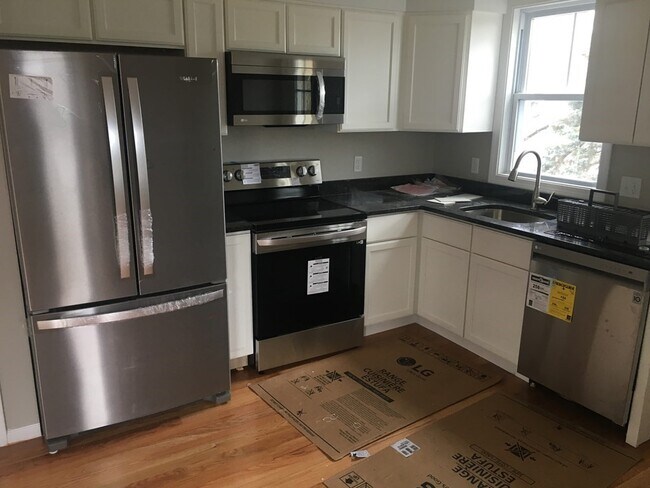 Photo - 41 Emory St Unit 3