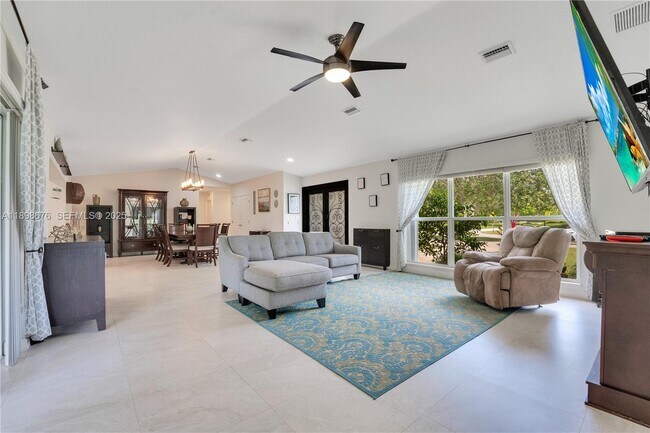 Photo - 15300 SW 164th St