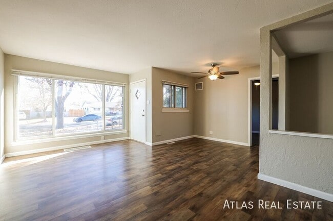 Photo - 2365 Fulton St