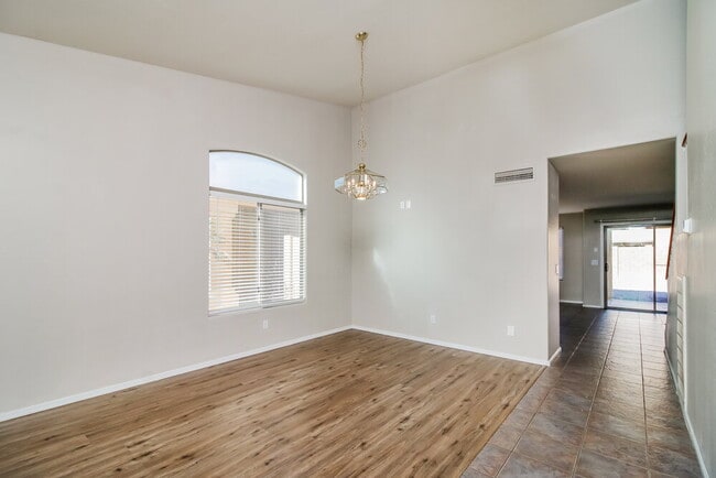 Photo - 44852 W Woody Rd