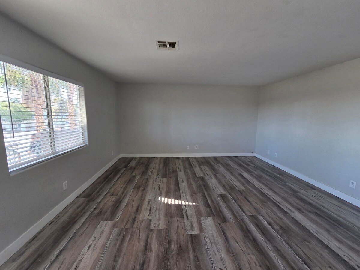 Photo - 2201 James Bilbray Dr Unit 201
