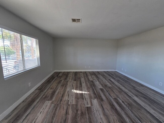 2201 James Bilbray Dr Unit 201