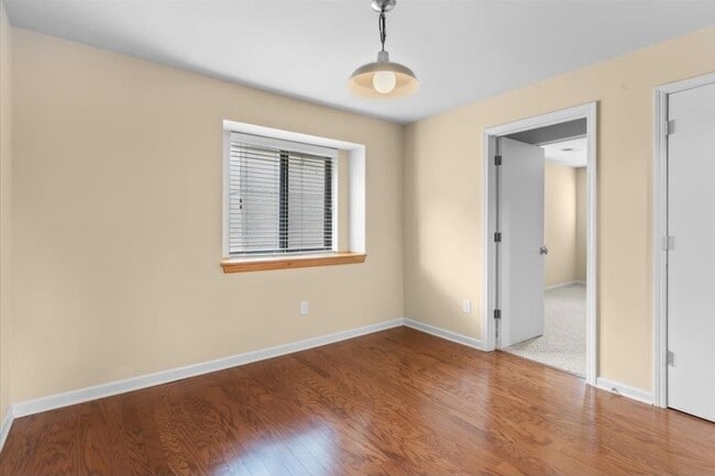 Photo - 1814 Birch Post Cove