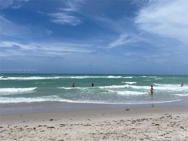 Building Photo - 3725 S Ocean Dr Unit 1427 Rental