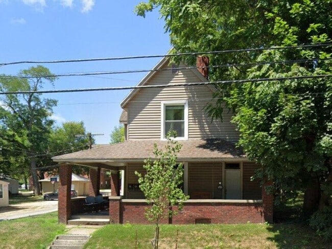 Building Photo - 461 Vine St Unit 01 - A
