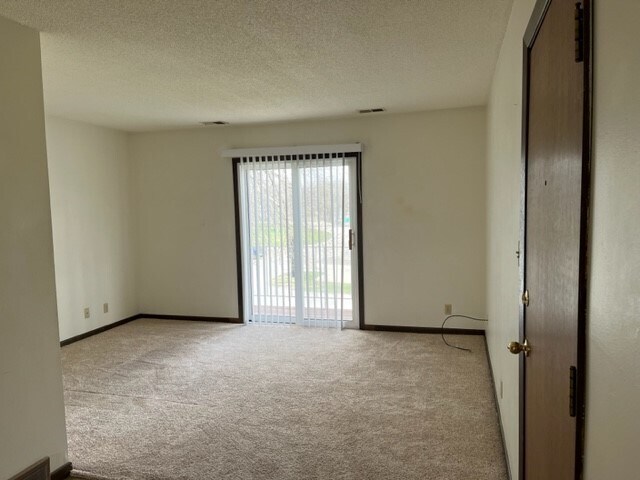 15 N Lawler St Unit 1