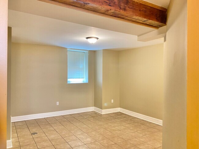 Photo - 361 Bates Ave