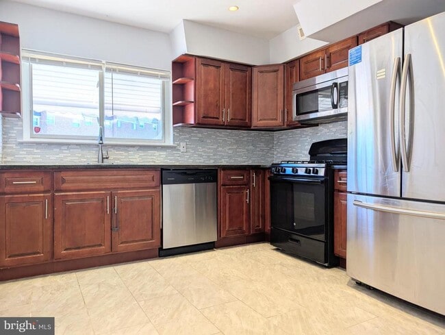 Photo - 3525 Nottingham Ln
