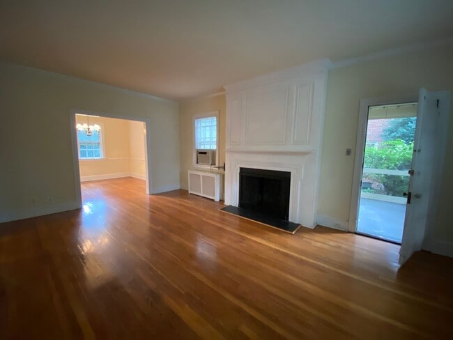 Photo - 4304 Bromley Ln Unit 1