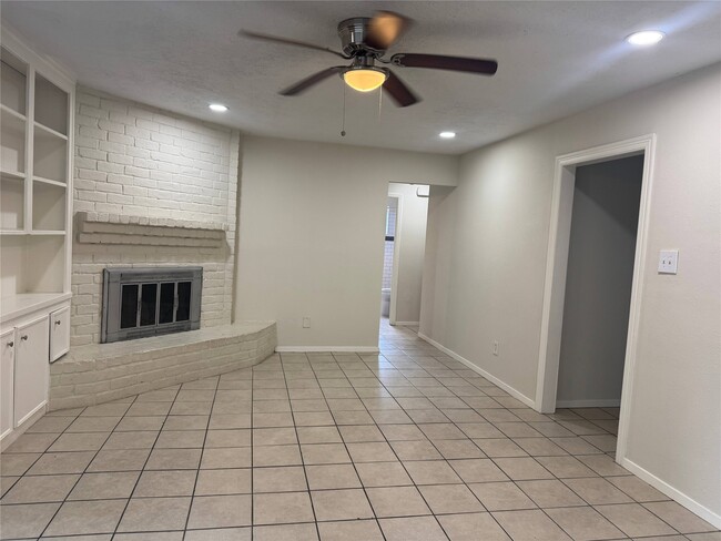 Building Photo - 22310 Goldstone Dr Rental