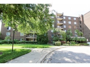 Building Photo - 225 S Rohlwing Rd Unit 612 Rental