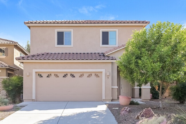 Building Photo - 171 W Calle Gota