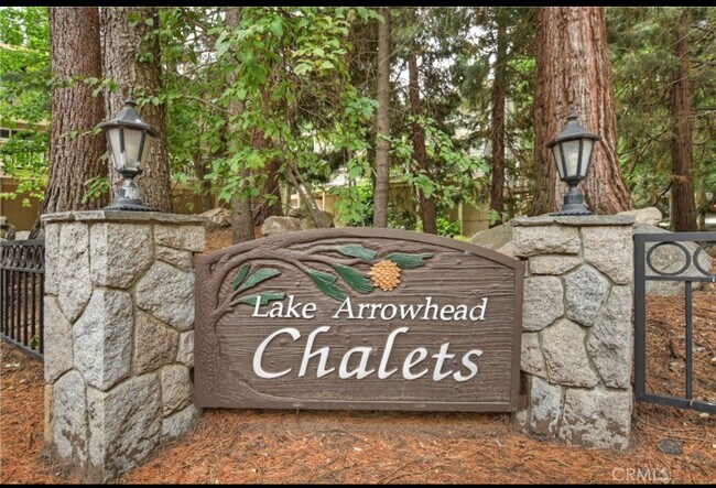 Building Photo - 209 Cool Creek Ln Unit 10