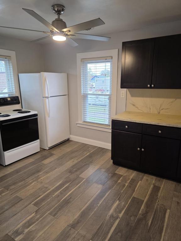 Building Photo - 128 Miller St Unit Upper Front