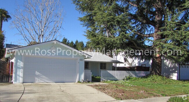 Building Photo - Cute Single Story Pleasanton home, walking...