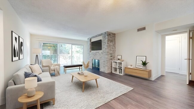 Building Photo - 1414 Brett Pl Unit 248
