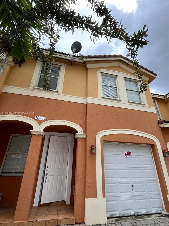 Photo - 10908 SW 240 Ln