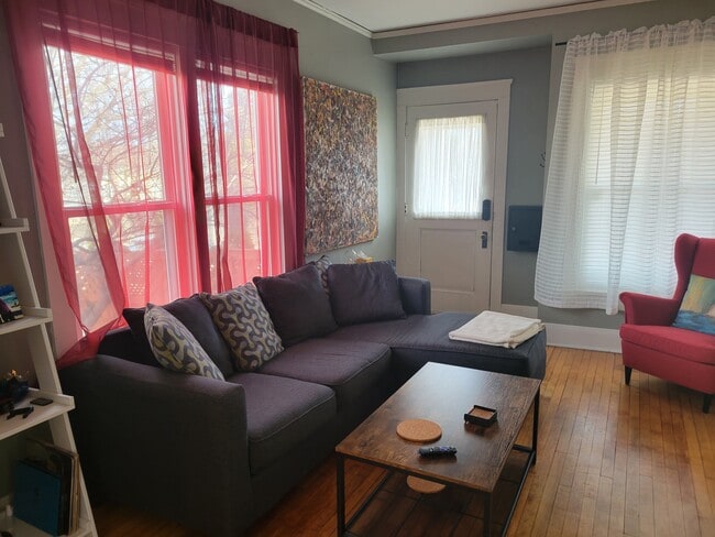 Photo - 1228 E Seeley St