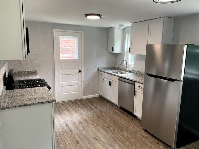 Photo - 3837 Delco Rd