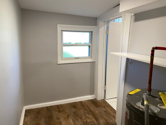 565 pennington ave Unit 2