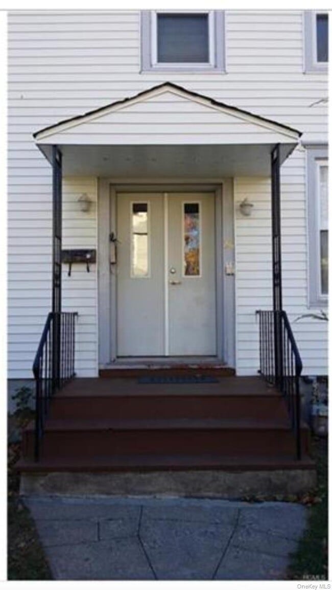 Building Photo - 26 Washington St Unit 2