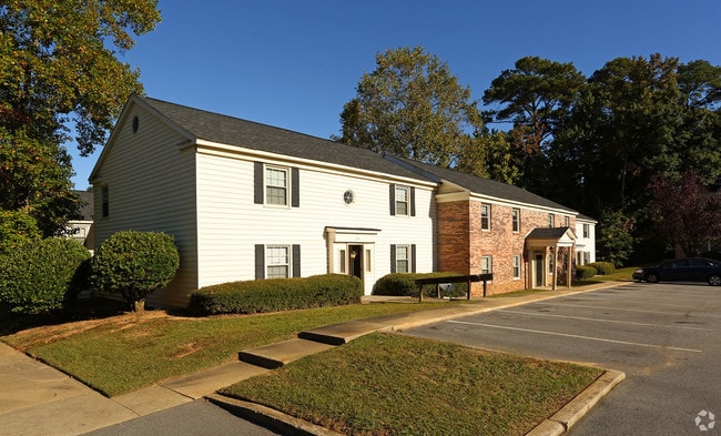 Retreat at Broad River - Retreat at Broad River Apartments