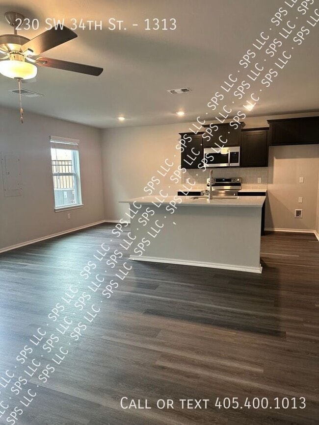 Photo - 230 SW 34th St