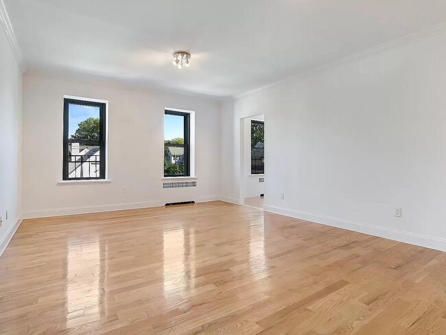 Photo - 76-66 Austin St Unit 2L