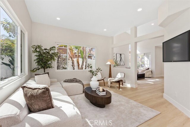 Photo - 5 Chatri Cir